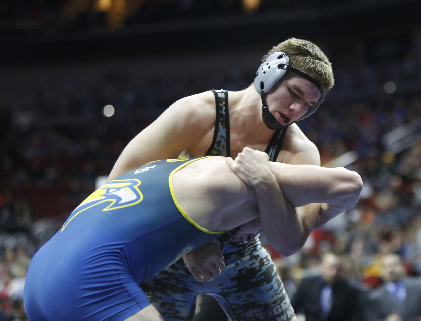 021718mp-st-wrestling2A-220-1